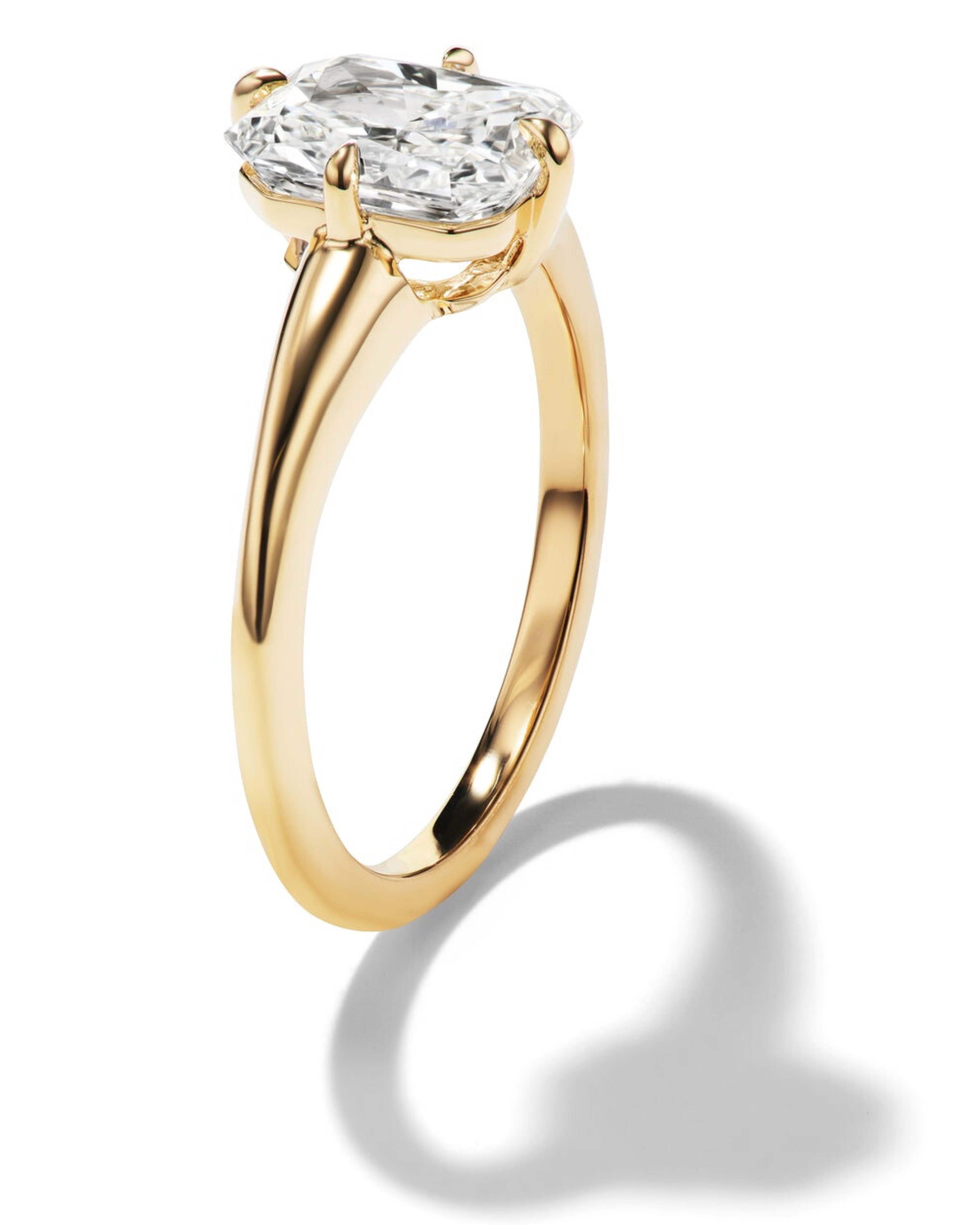 Radiant Cut Diamond 4-Claw Engagement Ring Yellow Gold