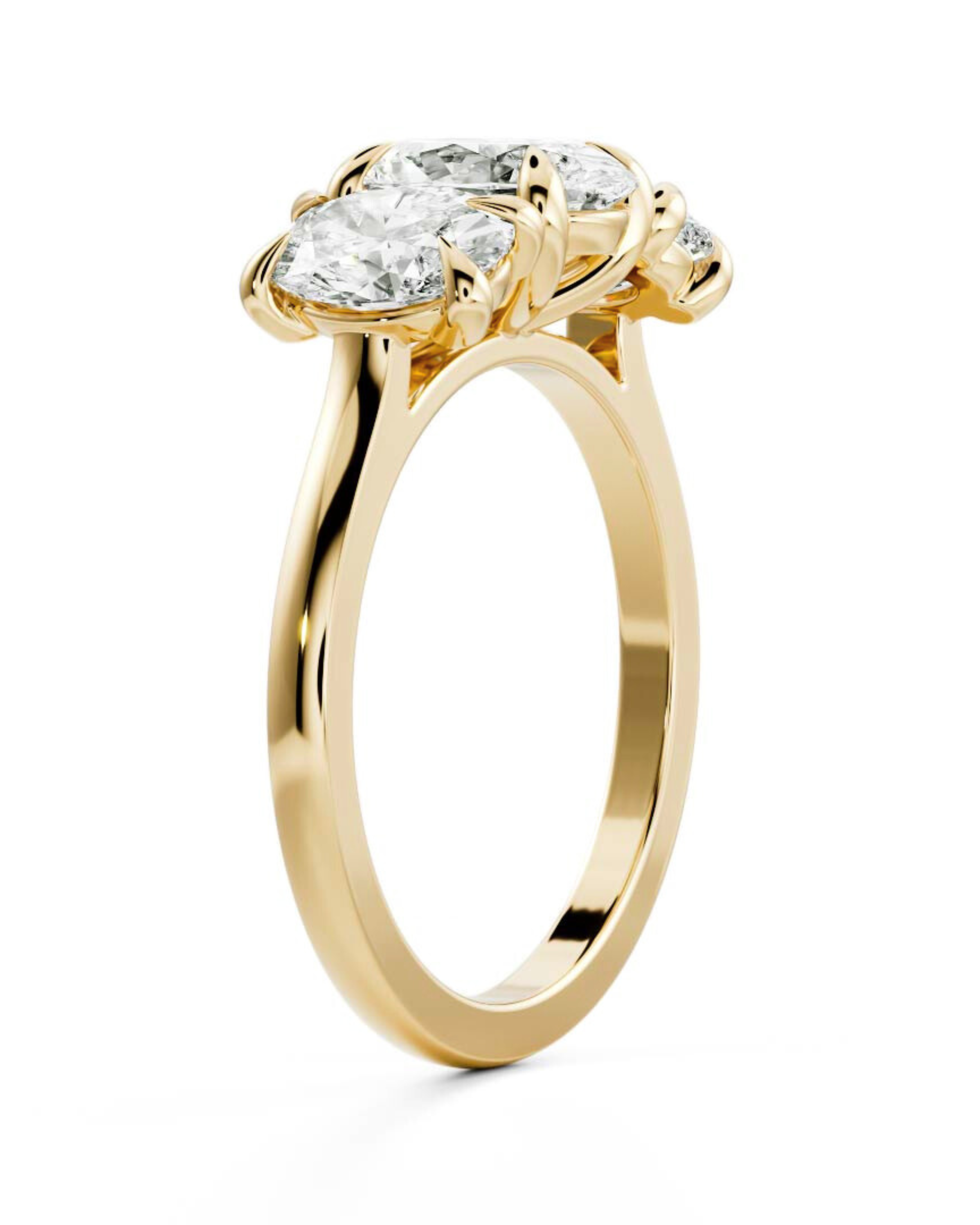 Classic Oval Trilogy Yellow Gold